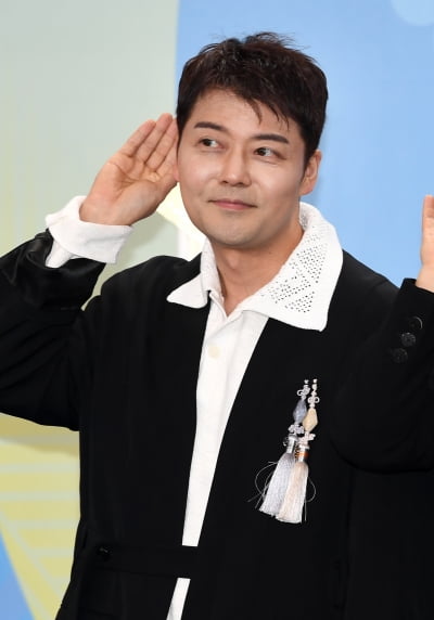 [종합] 전현무, 사기 피해 안 당한 이유 있었다…"안 믿어"('사당귀')