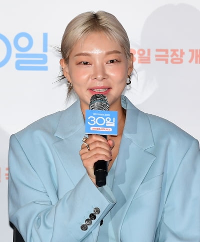 '데프콘과 ♥열애설' 송해나, 연애담 밝혔다 "축구하다 헤어진 적 있어" ('히든FC')