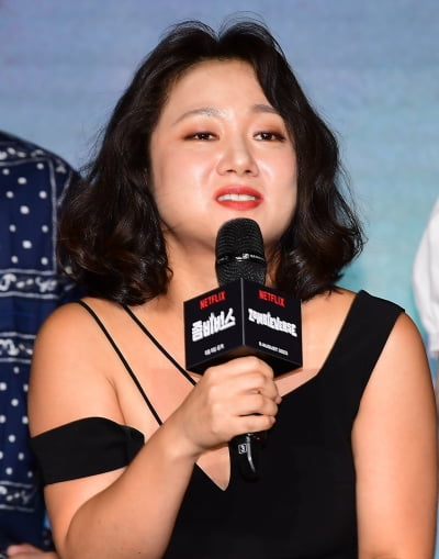 '갑질 의혹' 박나래 인위적 미담 제조에 일조했나…진정성 도마 위 오른 '나혼산' [TEN스타필드]