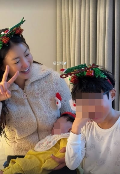 "아버지로서 최선 다 하겠다" 말했지만…이시영, 전남편 제외 세 가족에 "완전체"