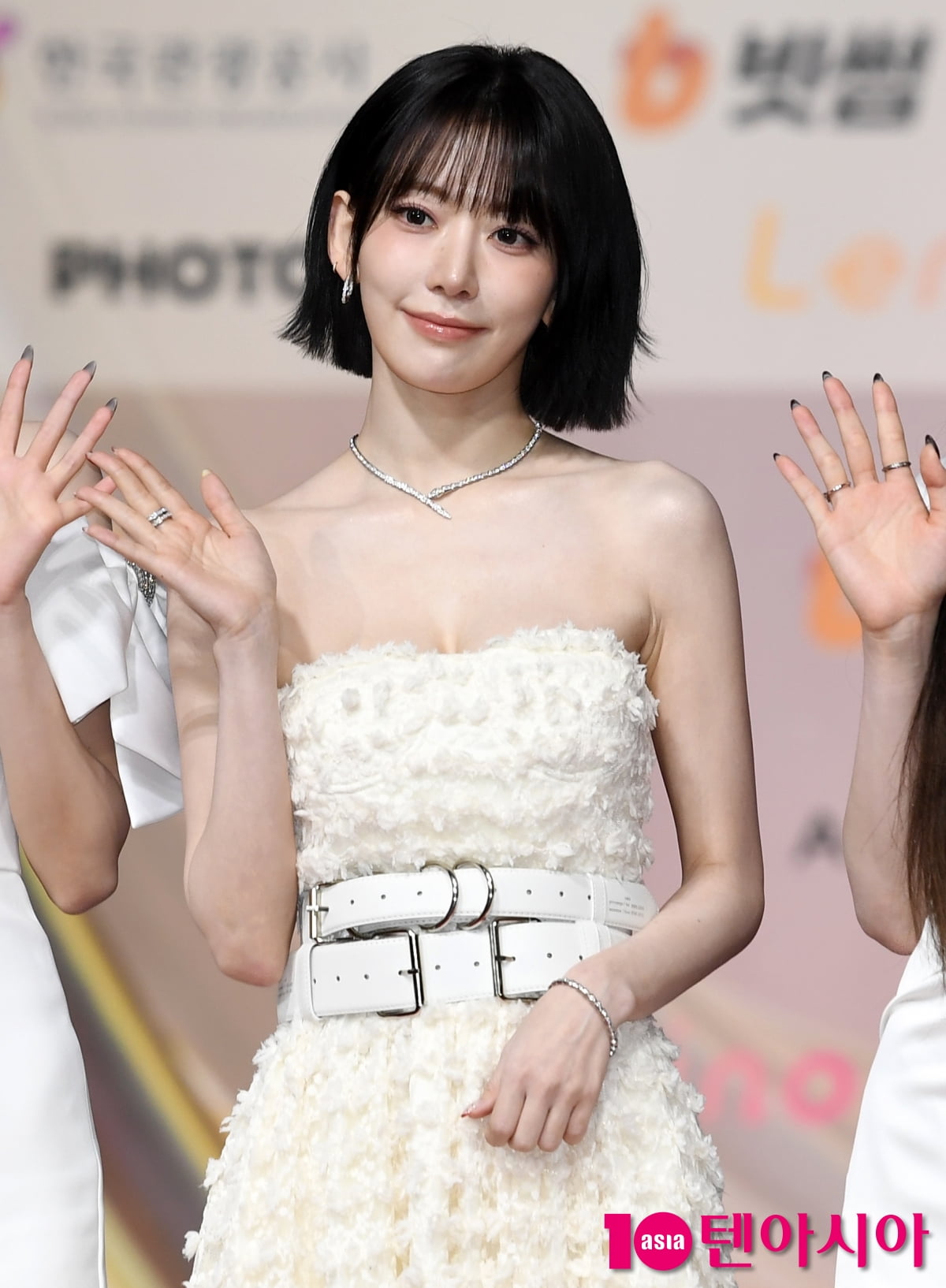 르세라핌 사쿠라, 단발병 부르는 미모[TEN포토]