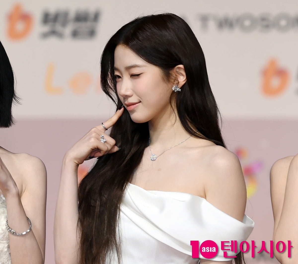 르세라핌 카즈하, 돋보이는 청순미[TEN포토]