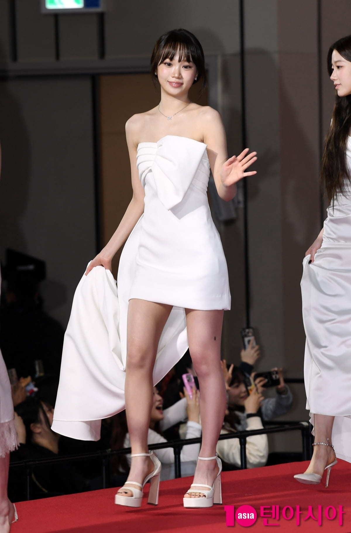 르세라핌 김채원, 깜찍한 요정[TEN포토]