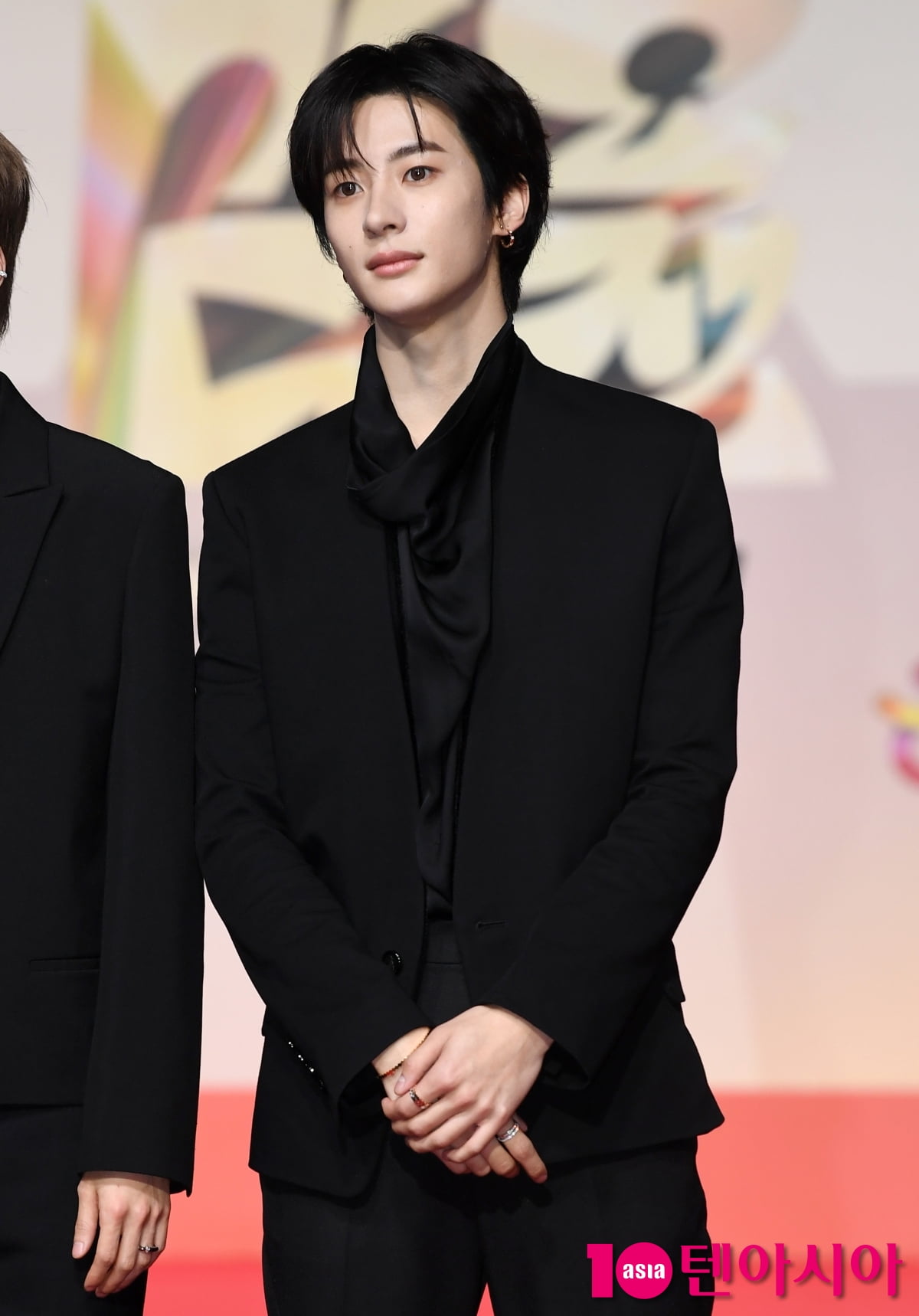 라이즈 앤톤, 샤프한 턱선[TEN포토]