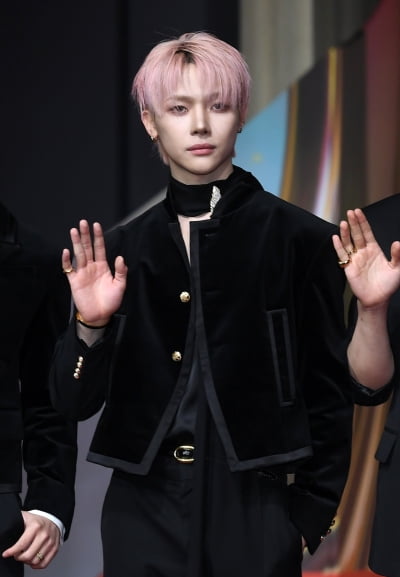 앤팀 니콜라스, 몽환적인 분위기[TEN포토]