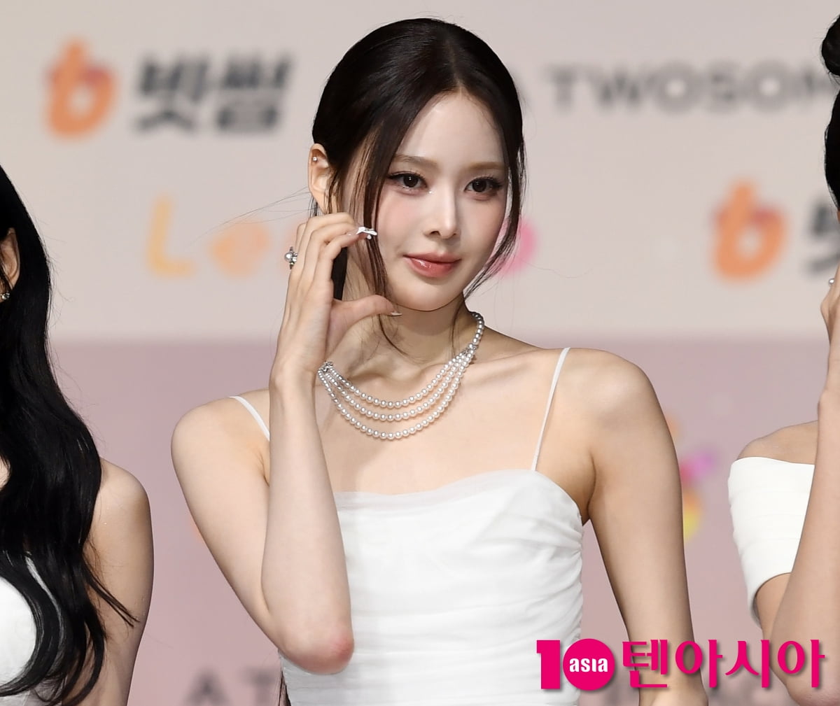 이즈나 방지민, 클로즈업 부르는 미모[TEN포토]