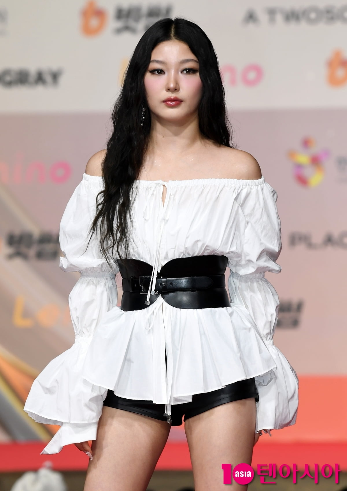 캣츠아이 윤채, 도도한 모습에 시선강탈[TEN포토]