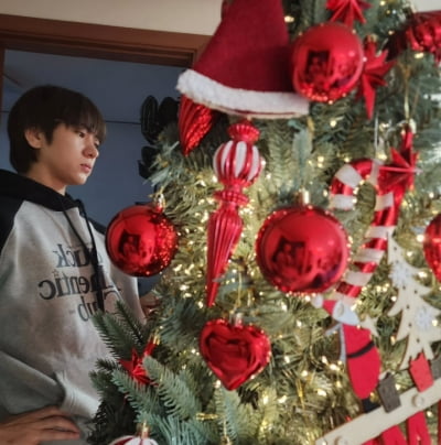이주승, 나혼산' 위기 속 성탄절 즐겼다…"안 울고 잘 보냈지?" 지인들 걱정