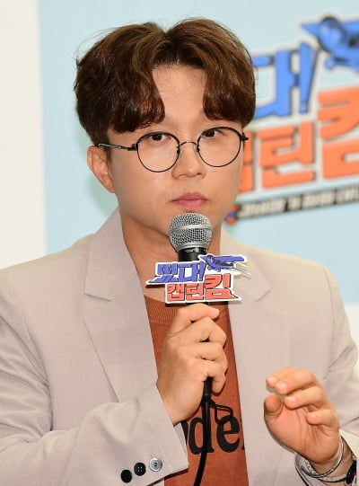 [종합] 박성광, 수상 소감 논란 불거졌다…18년 만에 대상 탔는데 "MBC 만세" ('개콘')