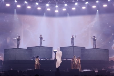 '김연아♥' 고우림, 결혼 4년 차 연말에 벅찬 소식 전했다…인류 유산의 찬란한 기록자 변신 [종합]