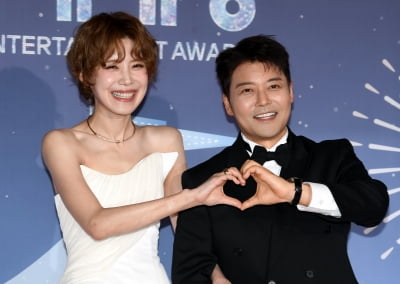 전현무, 대상 욕심 내려놨다…박나래·키·이이경 빠진 'MBC연예대상'서 "유재석과 기안84 싸움"