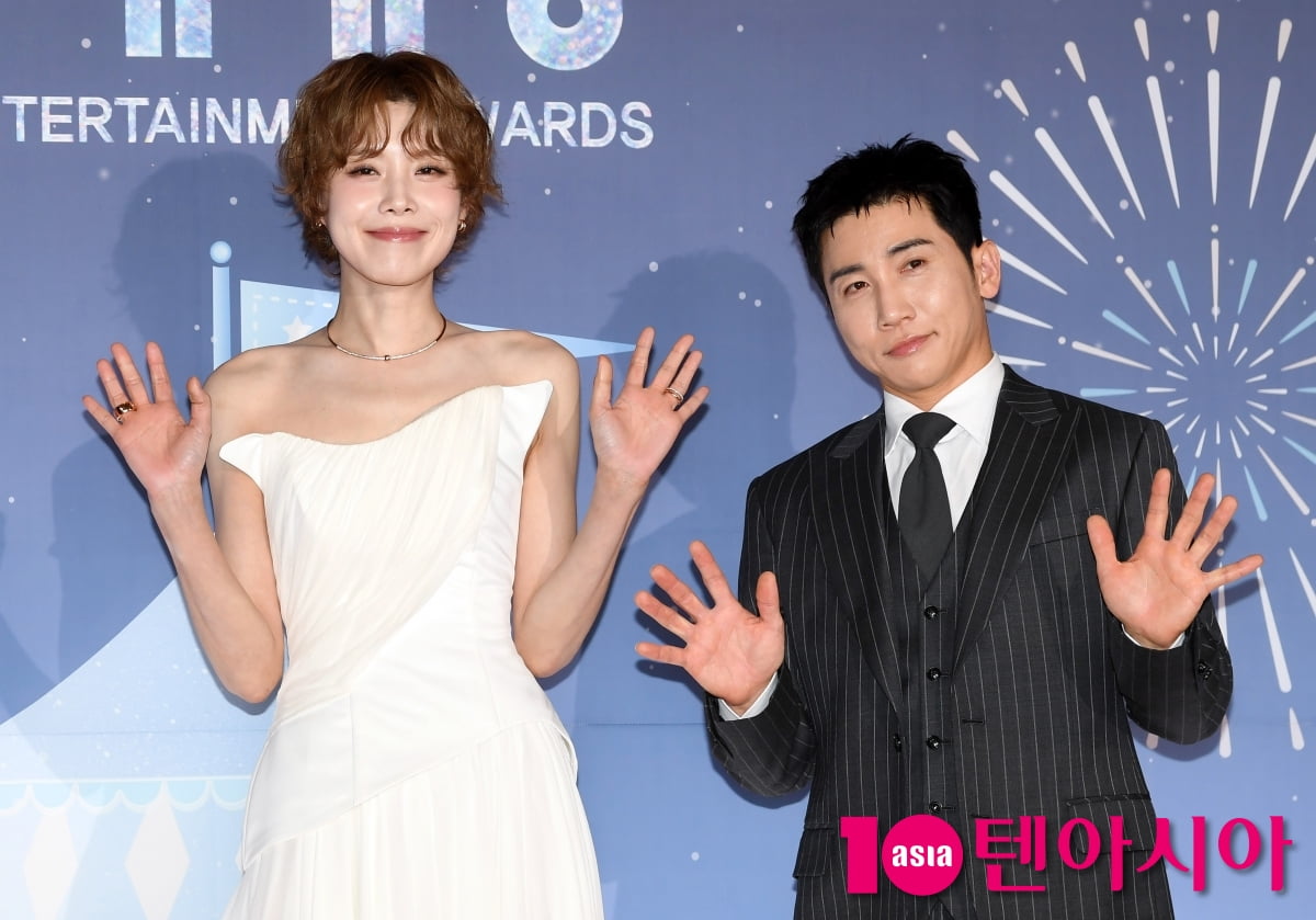 장도연-유세윤, 라디오스타 대표로 참석[TEN포토]