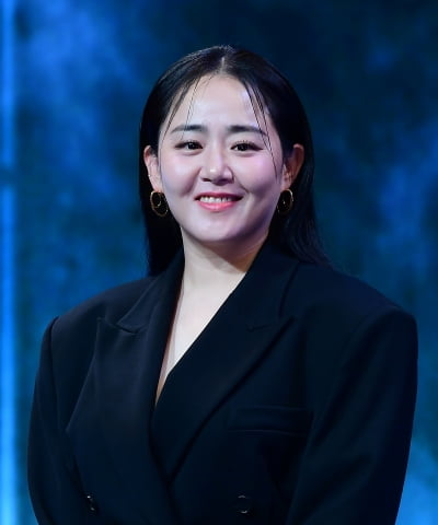 문근영, 깜짝 근황 밝혀졌다…9년 만에 연극 '오펀스'로 복귀[공식]