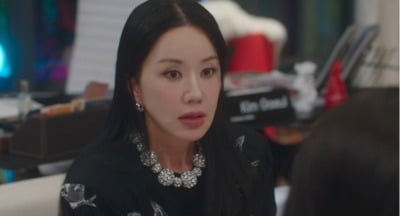 19살차 박서준과 ♥핑크빛 있었다더니…'56세' 엄정화, 11년 만에 깜짝 소식 알렸다 ('경도를')