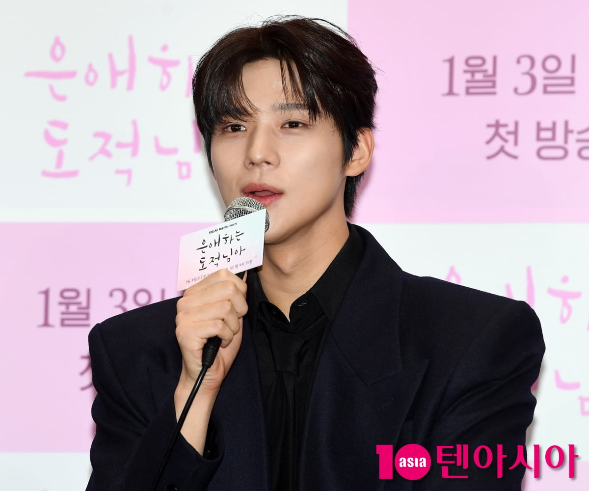 문상민, 피부과 과하게 많이 다녔다[TEN포토]