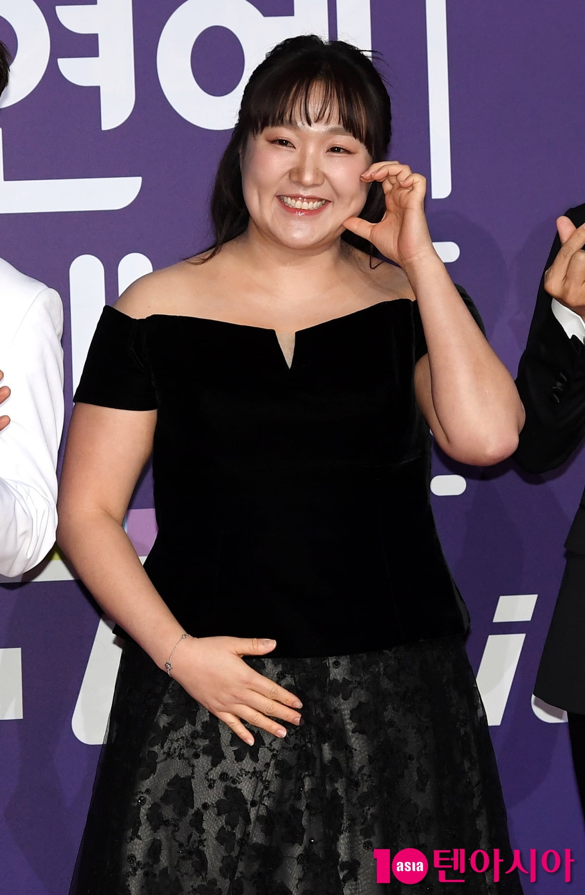 이수지, 보조개 하트[TEN포토]