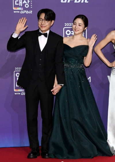 조우종-정다은, 다정하게[TEN포토]