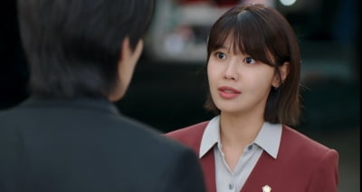 소녀시대 첫 유부녀 탄생 임박했다더니…'정경호♥' 최수영, 교제 14년 차에 물오른 연기력 ('아이돌')