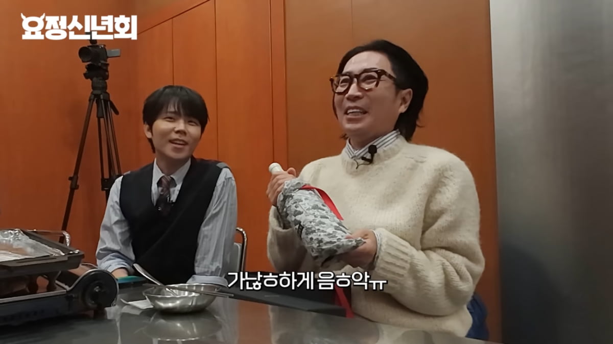 정승환, 소속사 실체 폭로해…“언제나 가난하게 음악“(‘요정재형’)