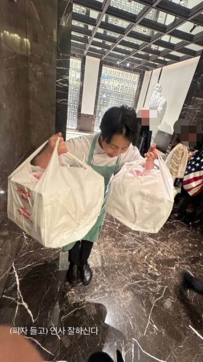 손종원 셰프, 재벌4세랑 친분샷도 찍더니…피자 10판 정도야 거뜬