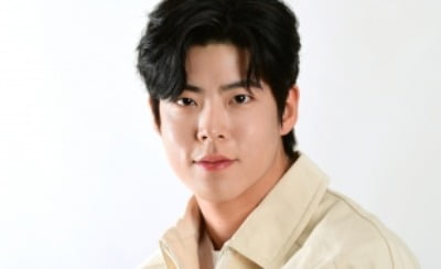 '고윤정 매니저' 최우성, 신민아♥김우빈과 한식구였다…'이사통'에서 눈도장 제대로 [TEN피플]