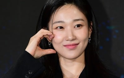 '봄날의 햇살 '하윤경, 제발회에서 깜짝 고백했다…"박신혜와 내가 러브라인" ('언더커버')