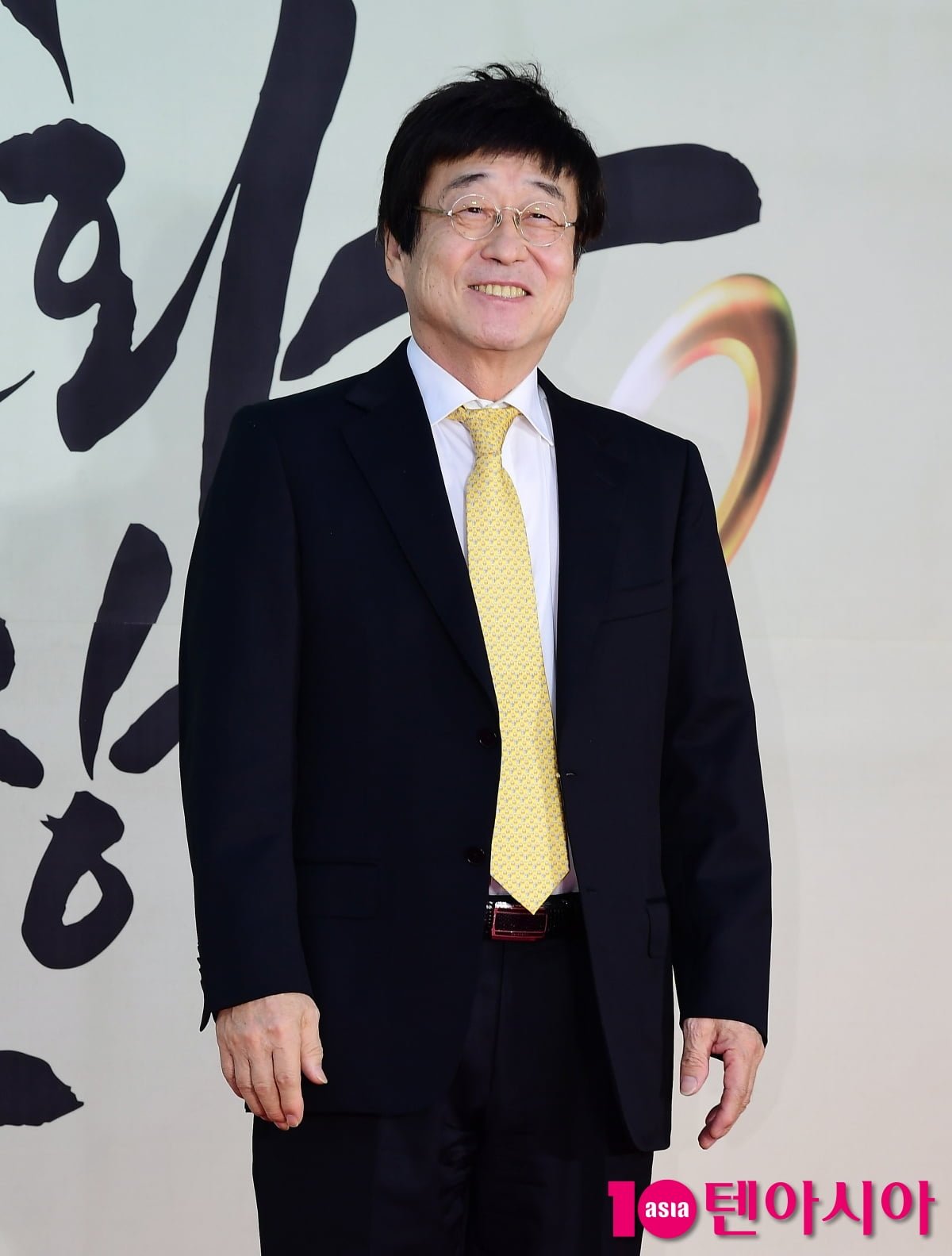 '컴백' 김창완 "할아버지도 '떼창' 듣고파…'사랑해' 외쳐달라"