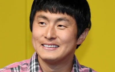 기안84, 사랑 확인했다…"좋아하는 게 보여" 11살 연하 가수도 감탄 ('나혼산')