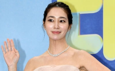 [공식] '이병헌♥' 이민정, 결혼 14년차에 기쁜 소식 전했다…생애 첫 음악 예능 MC 도전 ('1등들')