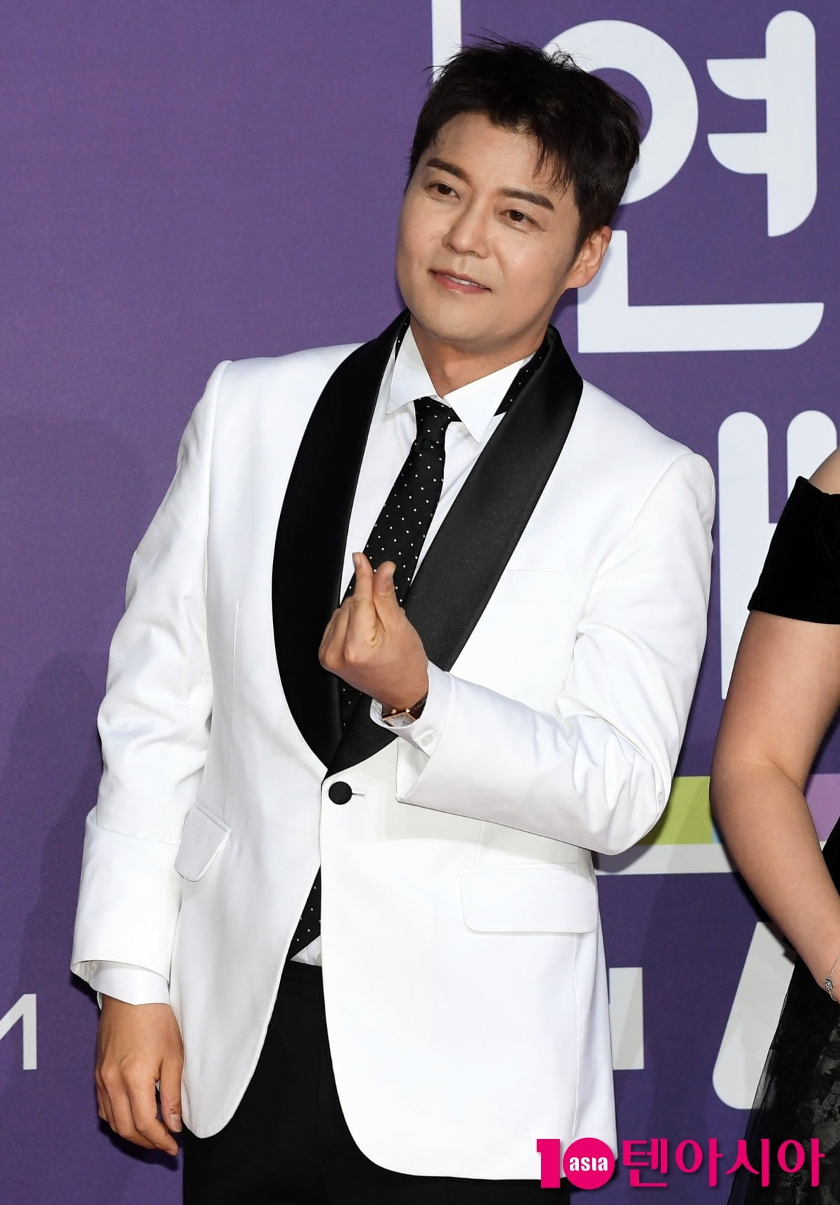 전현무, 결국 고개 숙였다…박나래·키 빼고 새출발 알리더니, 새해도 함께 ('나혼산')