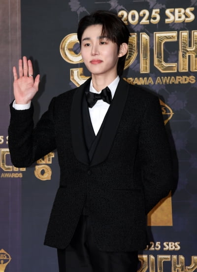ソボムジュン、2025 SBS演技大賞に出席