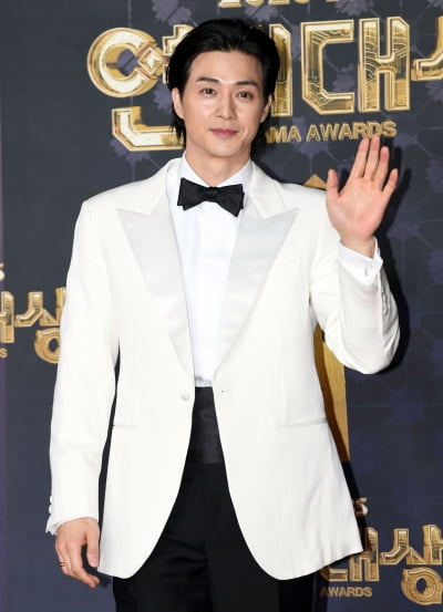 キム・ジフン、2025 SBS演技大賞に出席