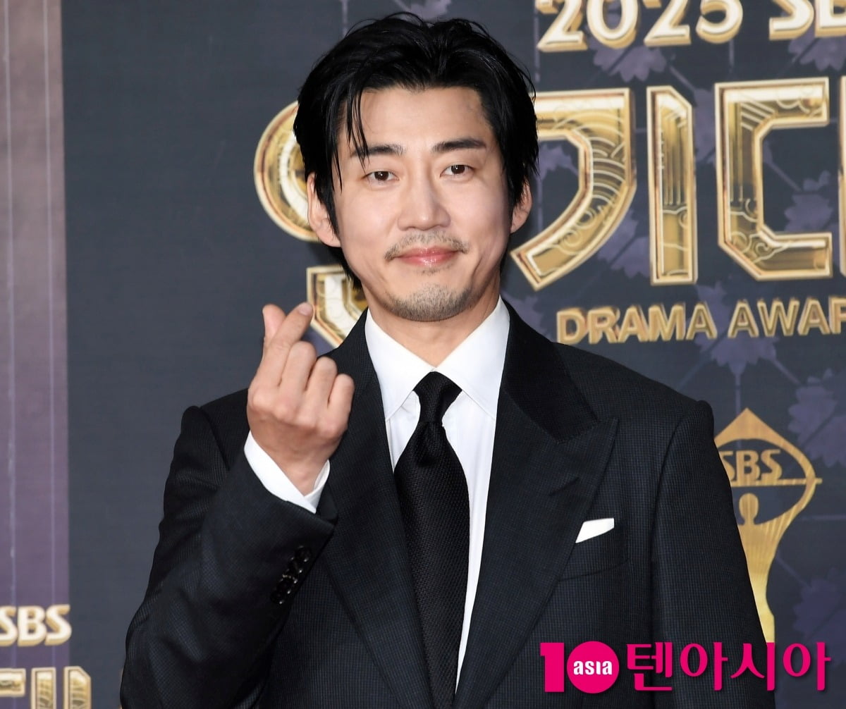 Actor Yoon Kye-sang Attends 2025 SBS Drama Awards in Seoul