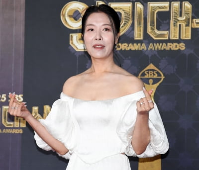 Actress Cha Jeong-hwa Attends 2025 SBS Drama Awards in Seoul