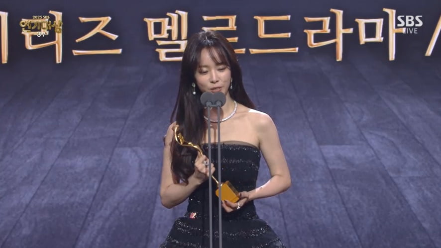 [종합] "대상 2명 줬다가 욕 먹어" 이제훈은 무슨 죄…최우수상만 8명, 공동 수상 남발에 추락한 권위 ('SBS연기대상')