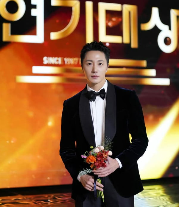 사진=정일우 SNS