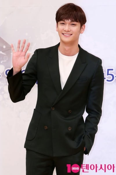 "15년 배우 생활 접고 장가간다"…34세 조윤우, 돌연 은퇴 