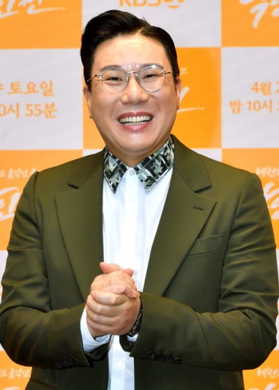 이상민, 폭로 터졌다…"결혼식 초대 메시지, 읽고도 답장 안 해" ('아형')