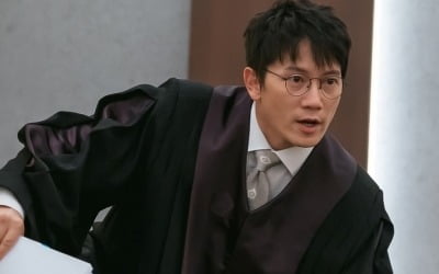 결국 한 자릿수 시청률 찍었는데…이제훈에 밀린 지성, 회귀 후 서사로 반등할까 ('판사이한영')