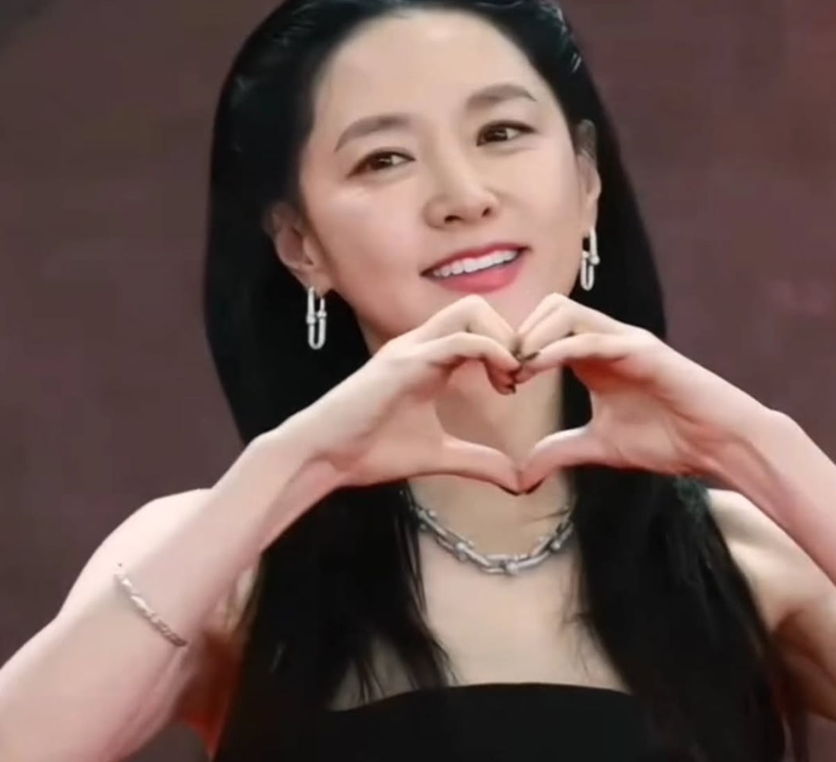 사진 = 이영애 인스타그램