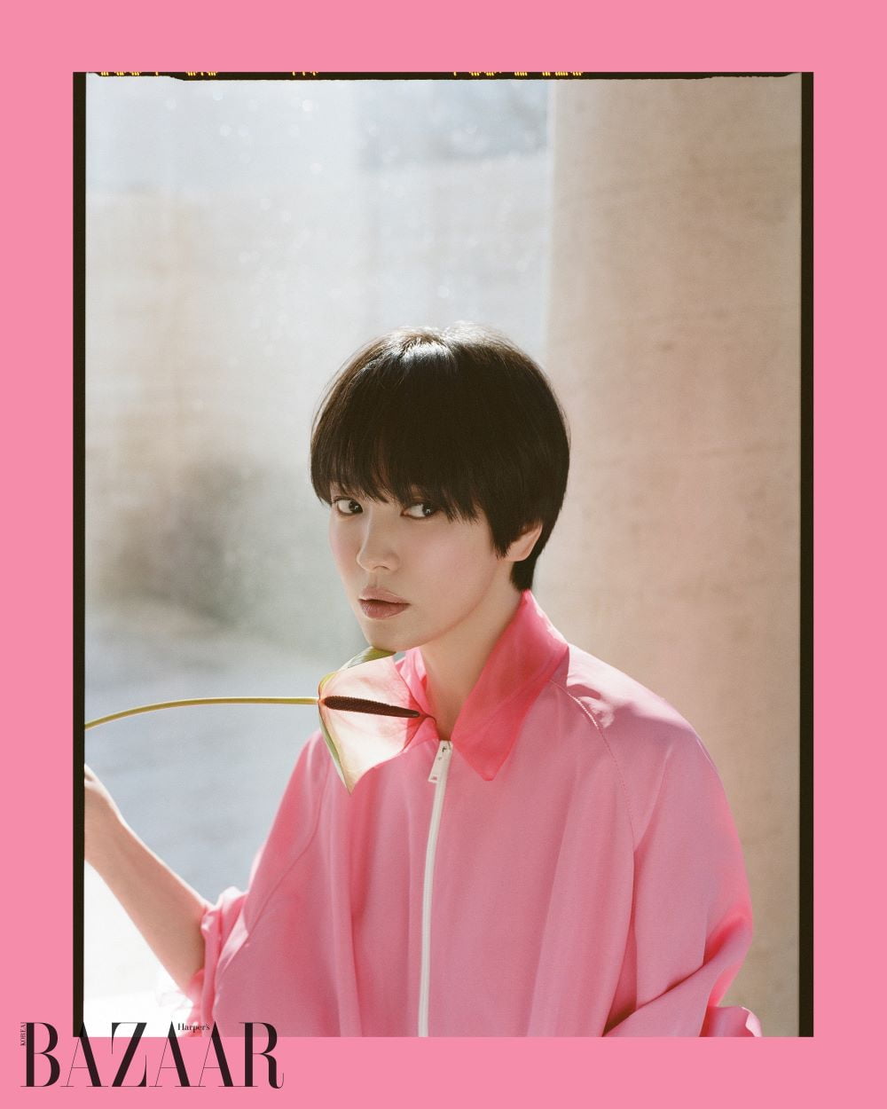 45살 송혜교, 시계가 거꾸로 가나…핑크·블랙 오가는 콘셉트 흡수력