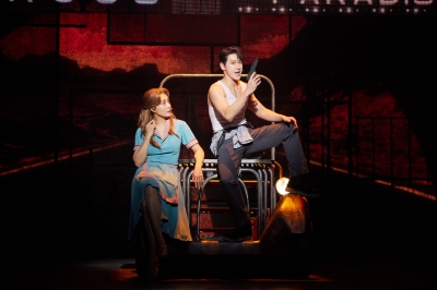 욕설은 기본 수차례 키스에 옷 벗기기까지…'보니 앤 클라이드', 정말 14세 관람가 맞나요? [TEN리뷰]