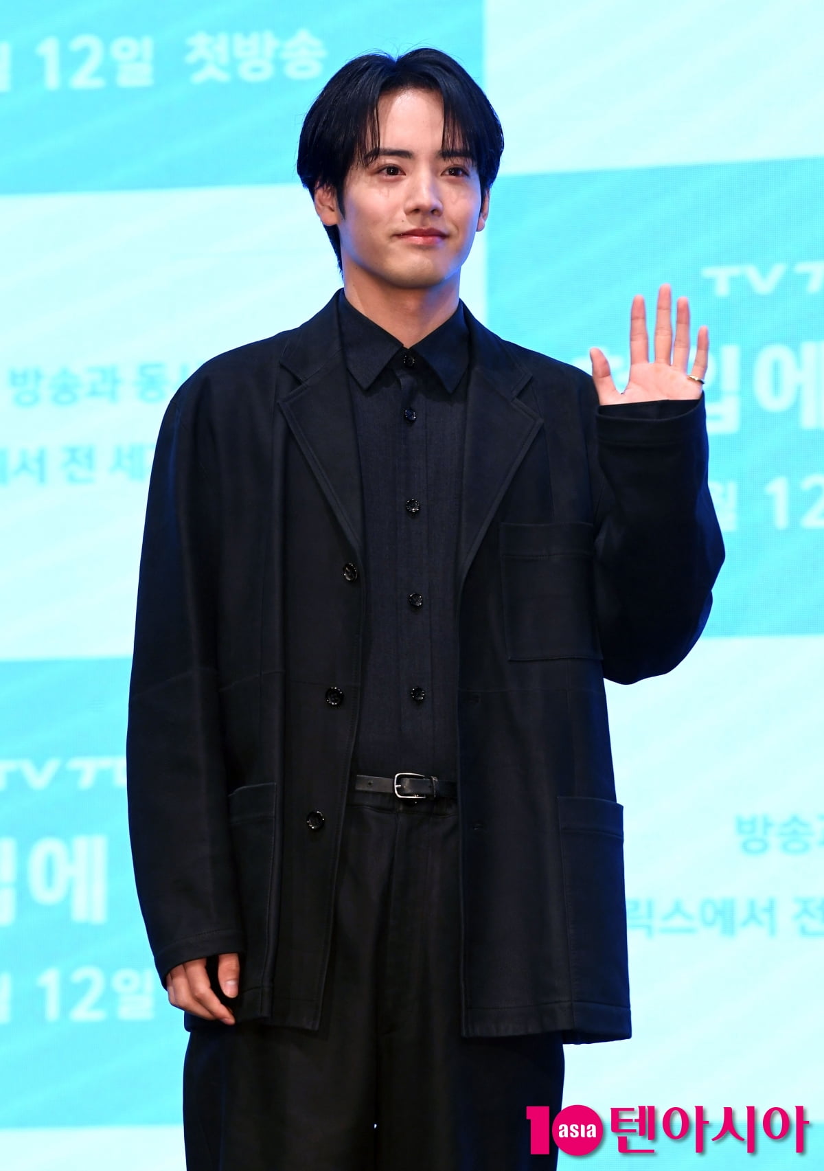 아카소 에이지(赤楚衛二), 스윗한 로코 비주얼[TEN포토+]