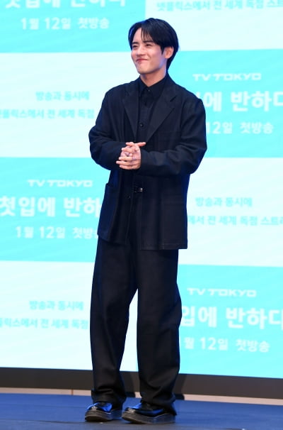 아카소 에이지(赤楚衛二), 스윗한 로코 비주얼[TEN포토+]