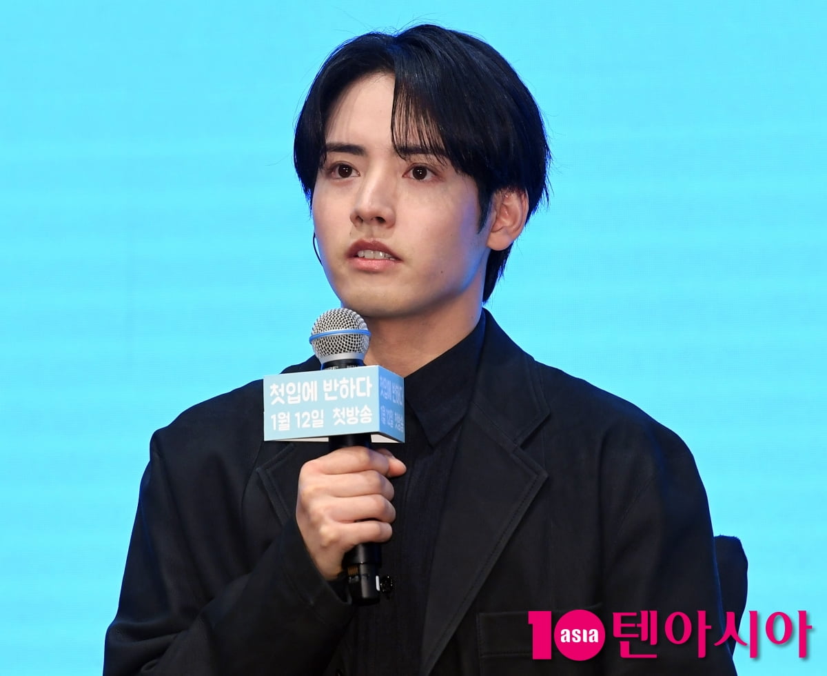 아카소 에이지(赤楚衛二), 오겹살과 흰 쌀밥이 너무 맛있어요[TEN포토]