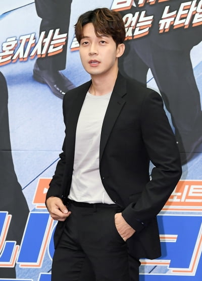 유재석 옆자리 꿰찰 제2의 '키링남'…허경환, 결국 독설까지 터졌다 [TEN스타필드]