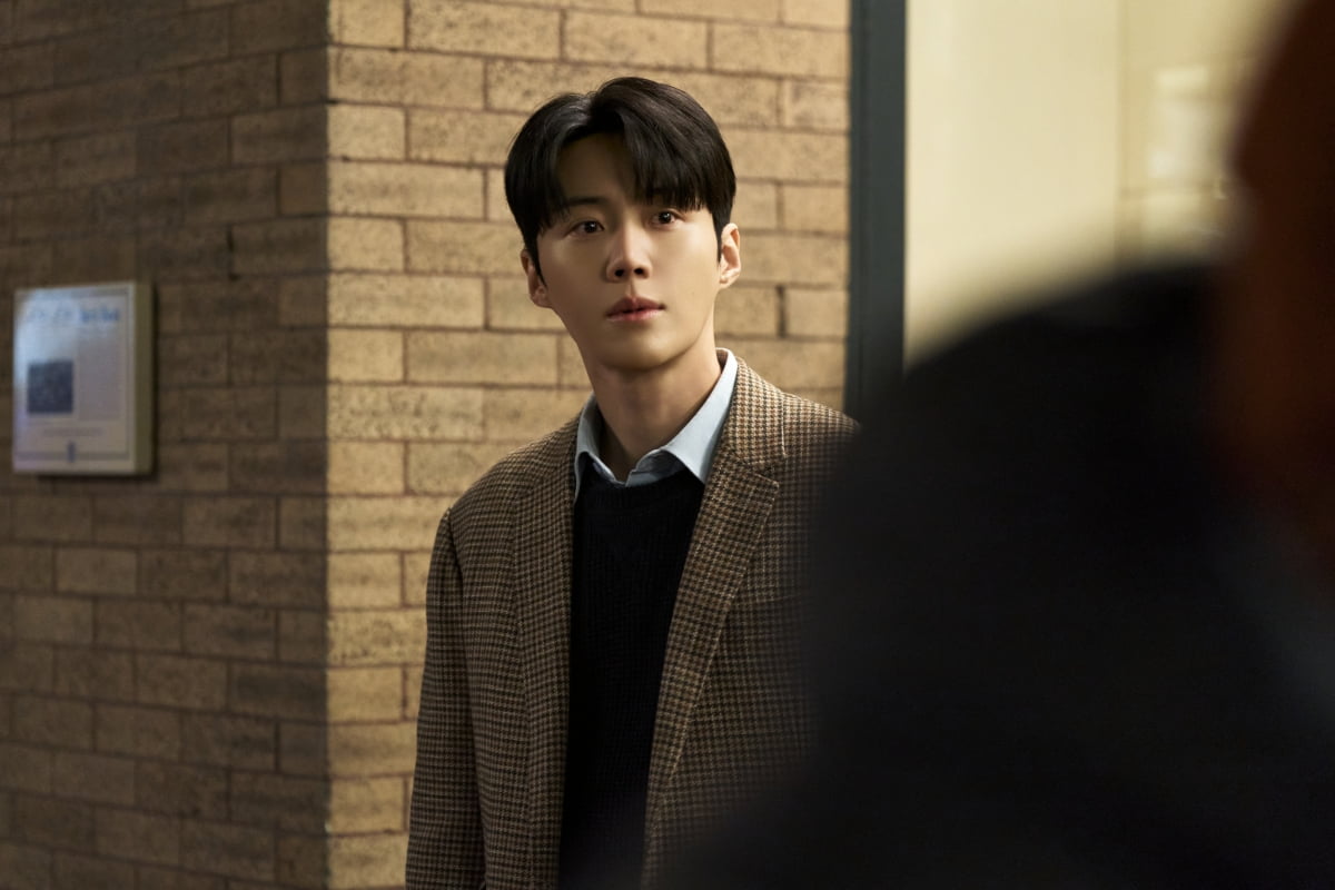 김선호♥고윤정, '로맨틱' 해외 여행 포착됐다…핑크빛 밤거리 데이트('이 사랑 통역')