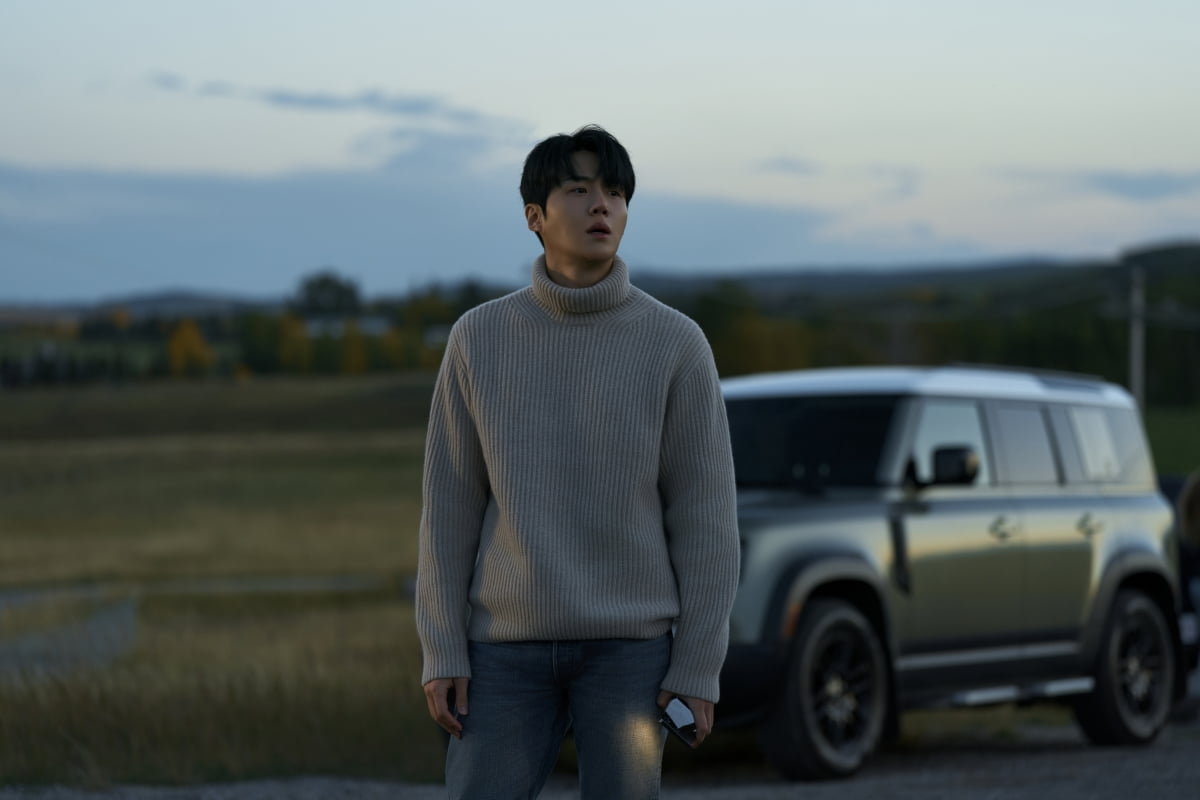 김선호♥고윤정, '로맨틱' 해외 여행 포착됐다…핑크빛 밤거리 데이트('이 사랑 통역')