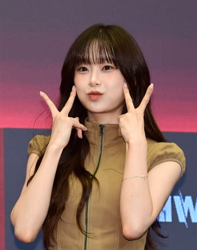 [종합] 유명 아이돌, 충격 고백 했다…"과팅 한 번도 못 해봐" 일동 '술렁' ('전과팅')