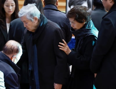 임권택 감독, 故 안성기 영결식 참석[TEN포토]